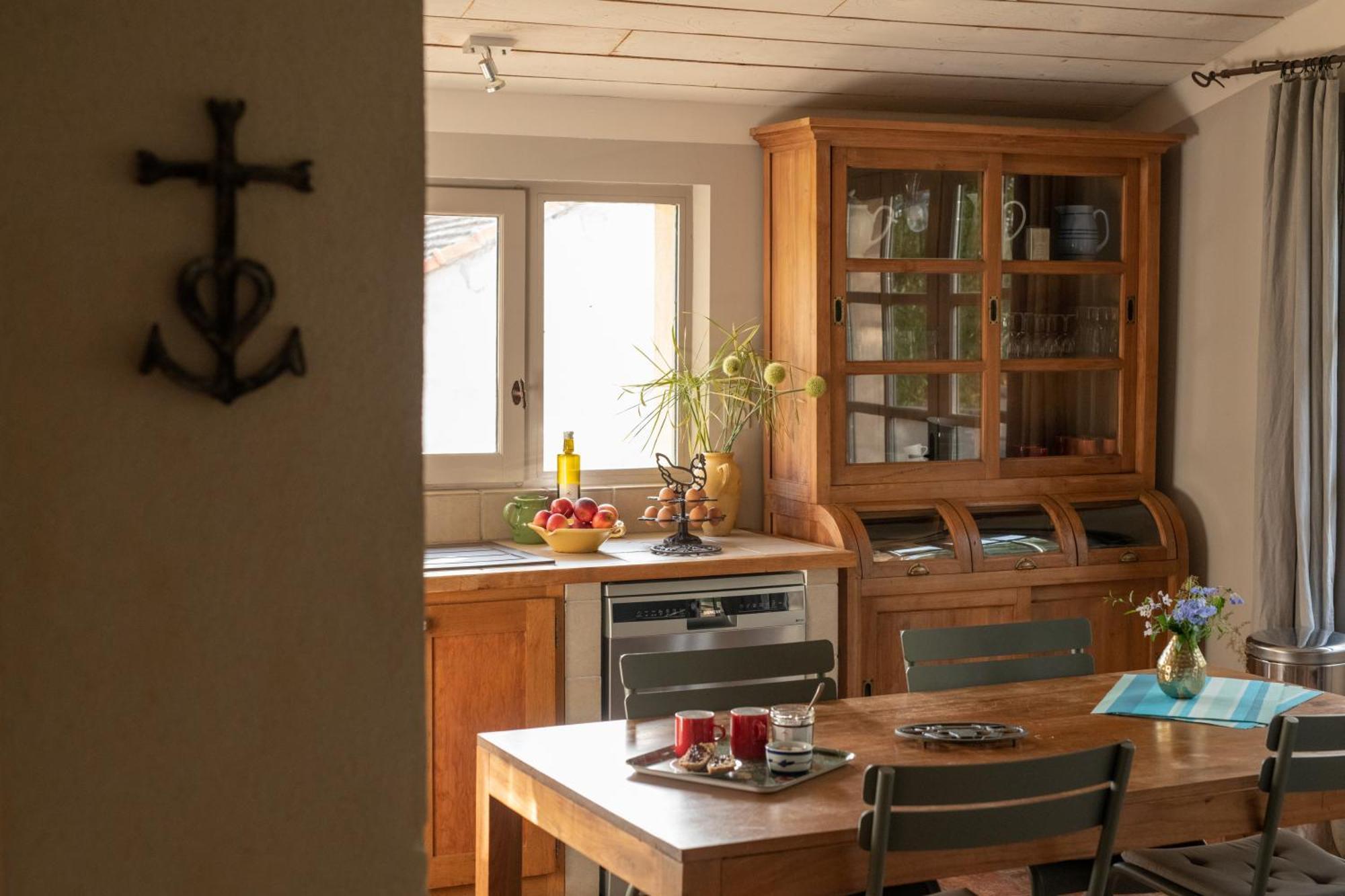Hotel Et Appartements Domaine Des Clos - Teritoria Beaucaire  Eksteriør billede