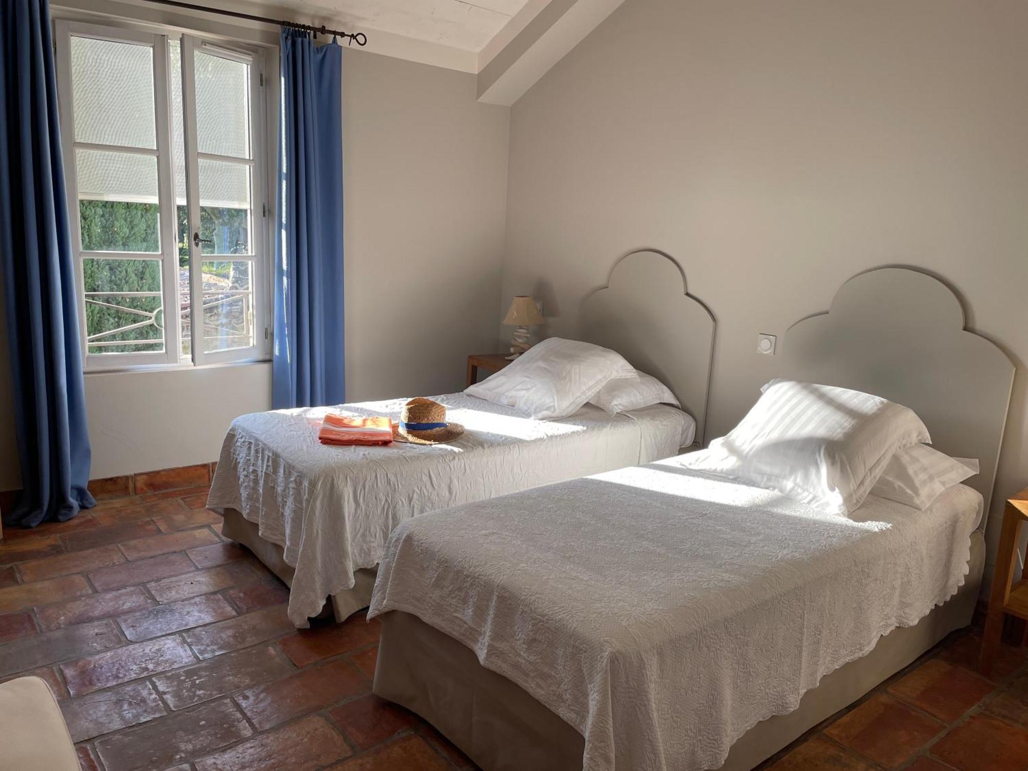 Hotel Et Appartements Domaine Des Clos - Teritoria Beaucaire  Eksteriør billede
