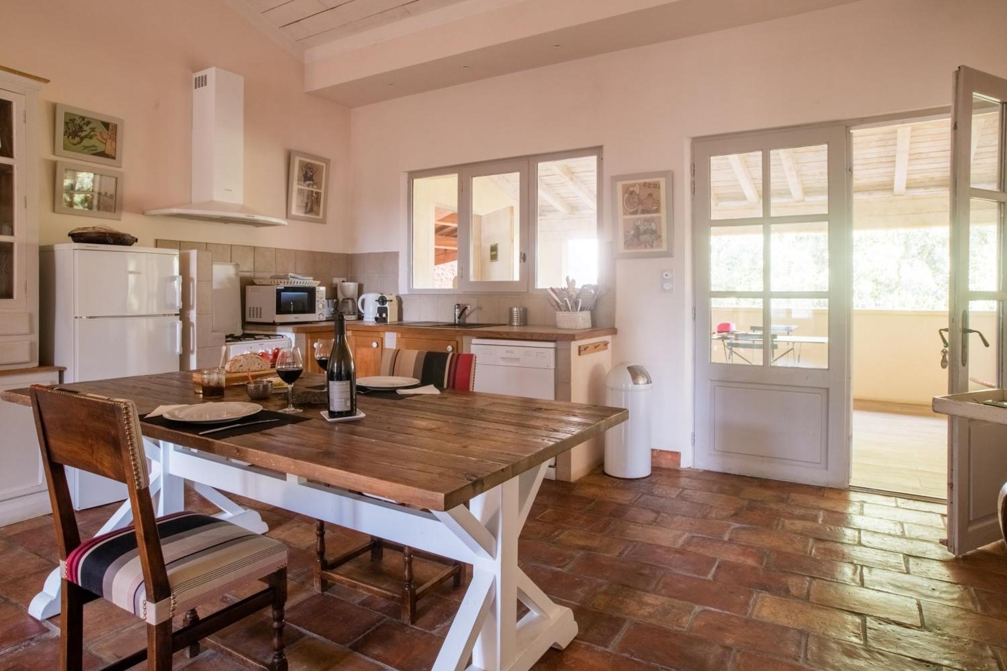 Hotel Et Appartements Domaine Des Clos - Teritoria Beaucaire  Eksteriør billede
