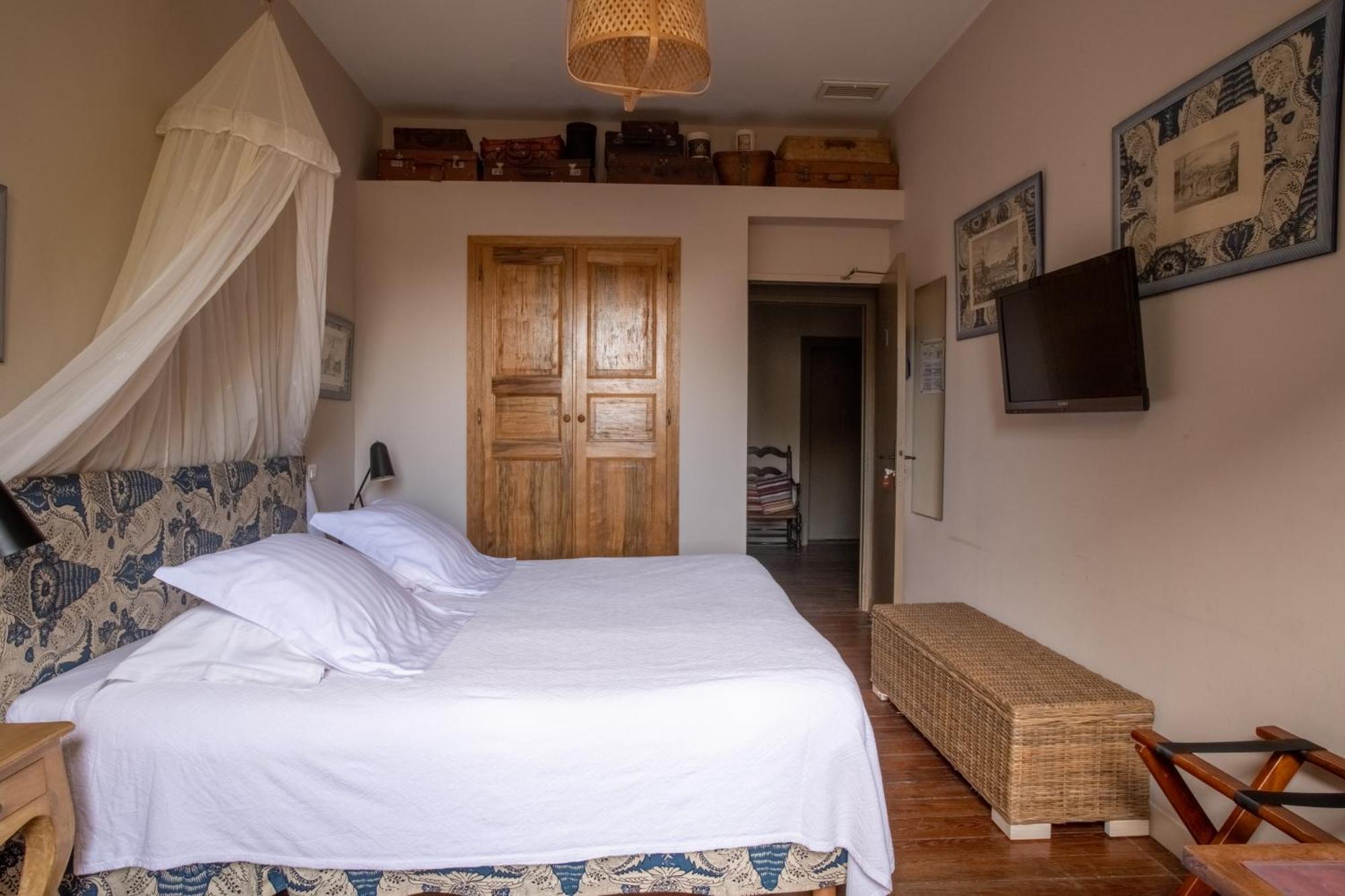Hotel Et Appartements Domaine Des Clos - Teritoria Beaucaire  Eksteriør billede