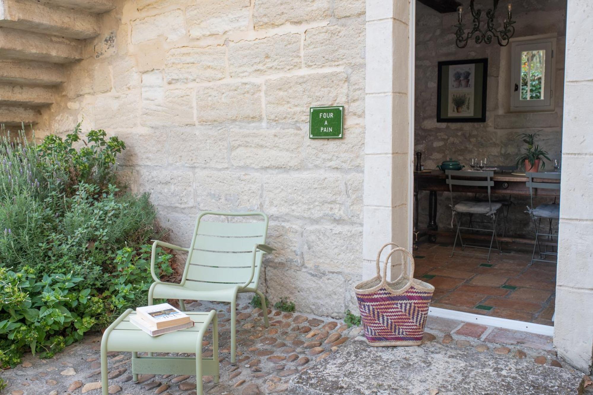 Hotel Et Appartements Domaine Des Clos - Teritoria Beaucaire  Eksteriør billede