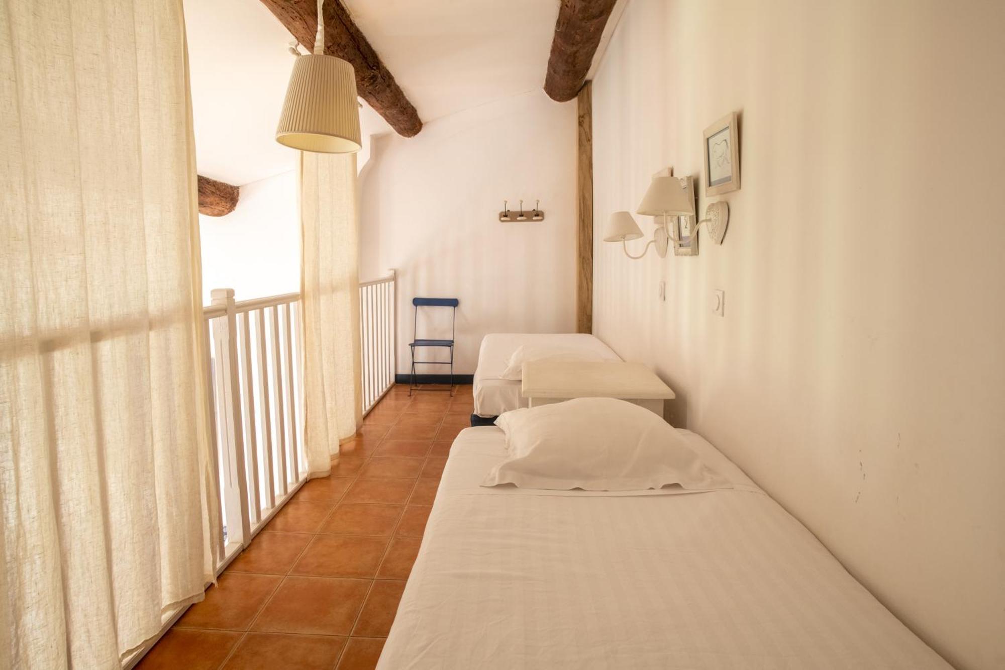 Hotel Et Appartements Domaine Des Clos - Teritoria Beaucaire  Eksteriør billede