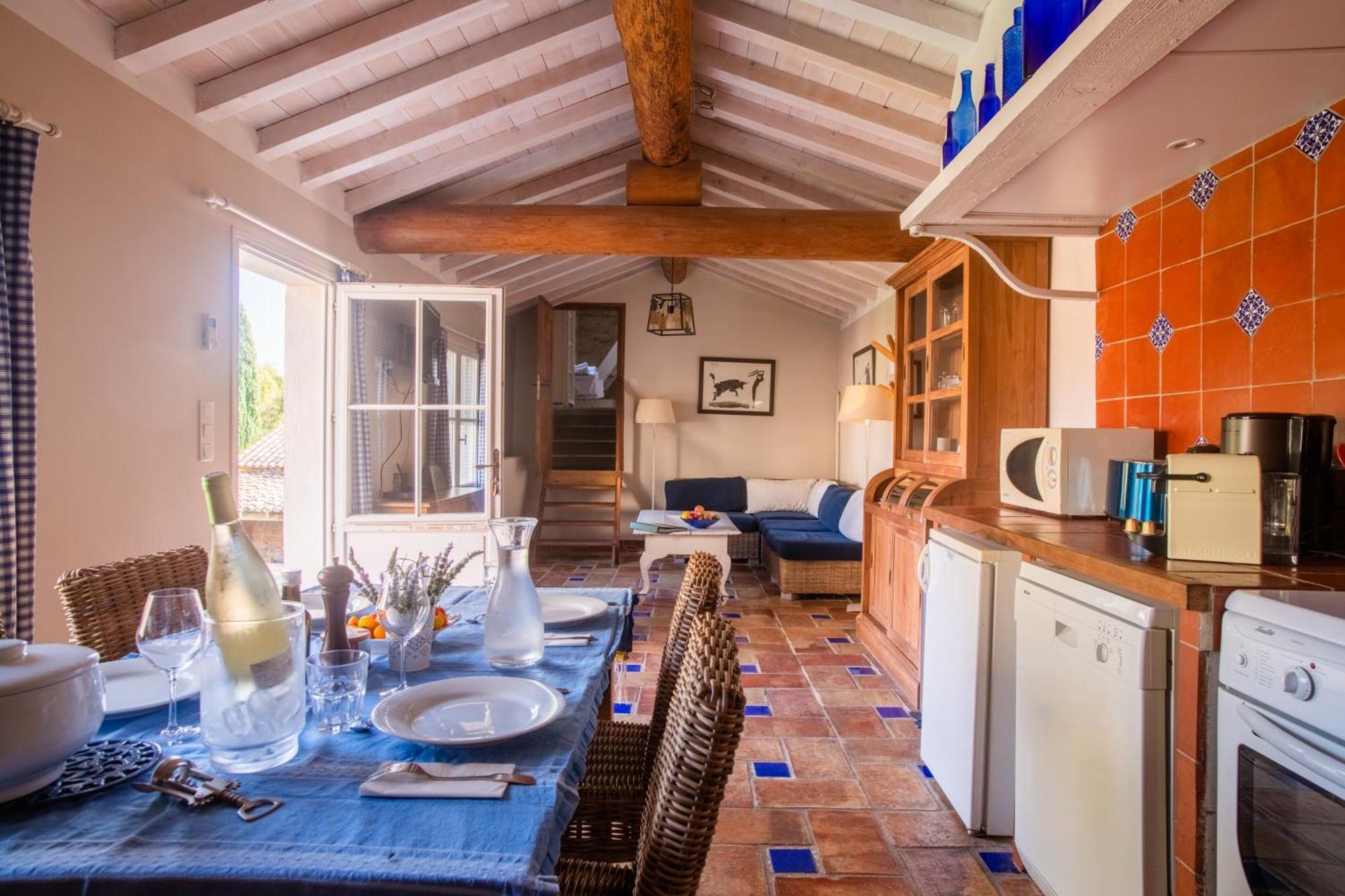 Hotel Et Appartements Domaine Des Clos - Teritoria Beaucaire  Eksteriør billede